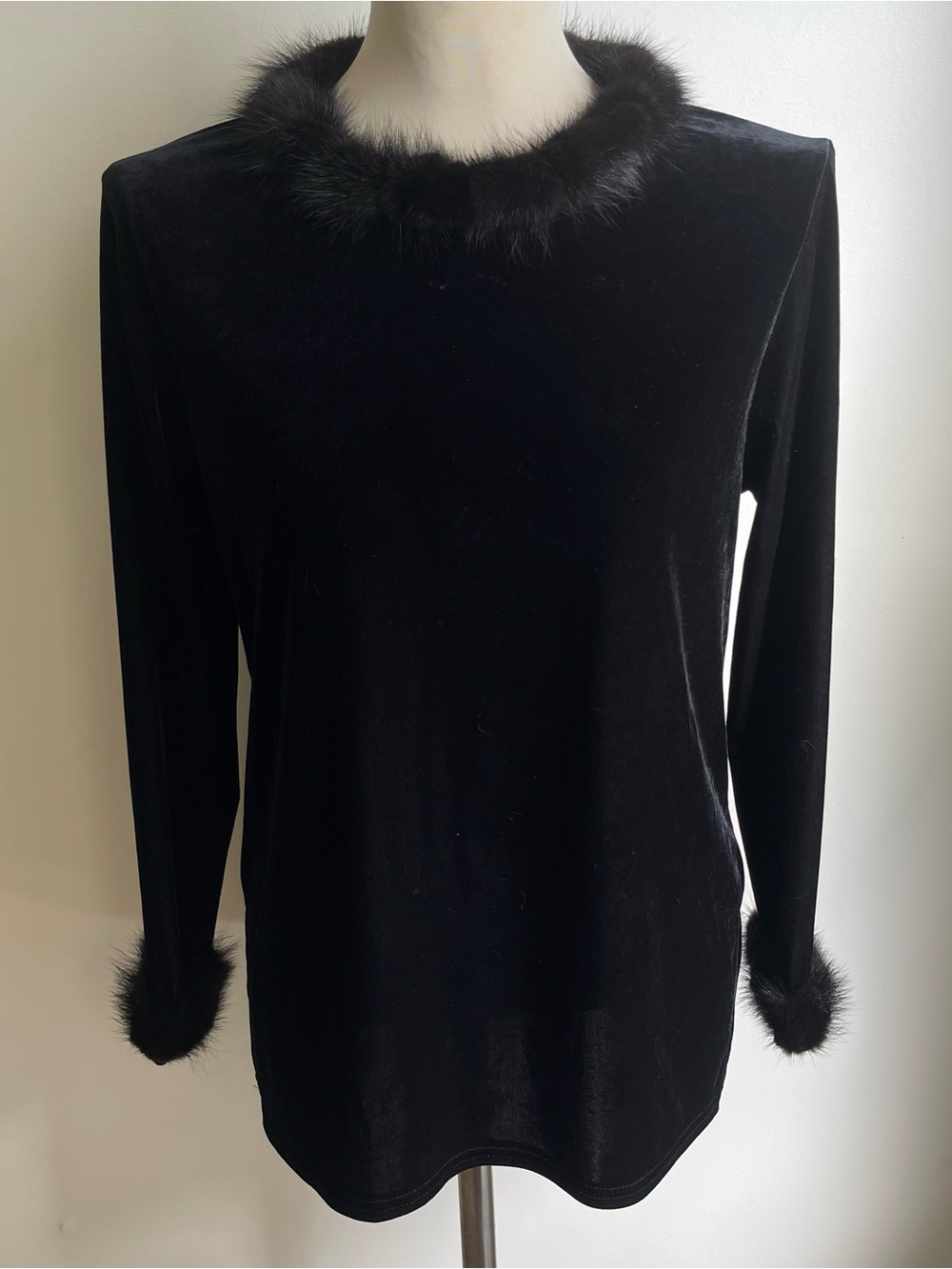 Vintage 90s Awesome Wear Black Velvet Top Fur Trim Whimsigoth Goth Size Medium